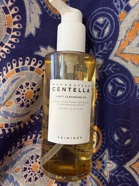 Centella Light Cleansing Oil